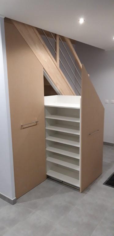 Placard sous-escalier