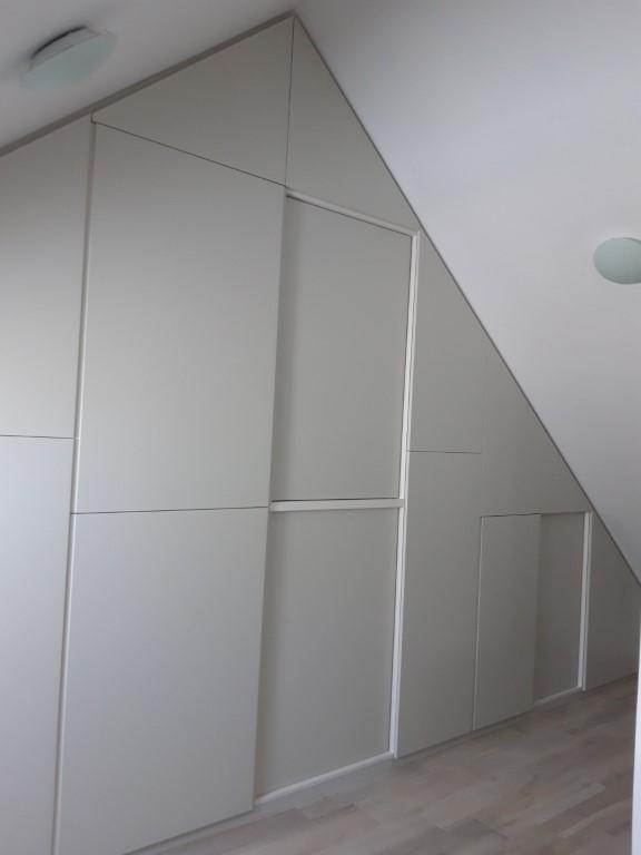 Placard sous combles